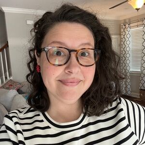 Meet your Posher, Elizabeth